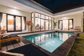 Kyati - 7 Min to Beach, Calm Villa in Canggu Center